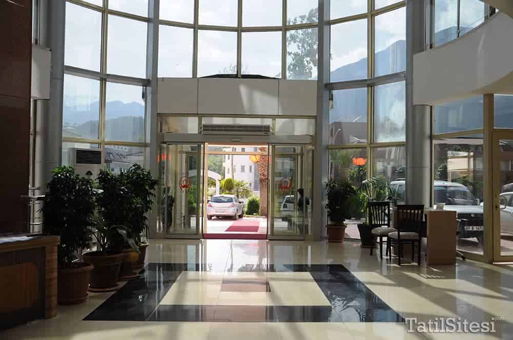 Lims Bona Dea Beach Hotel